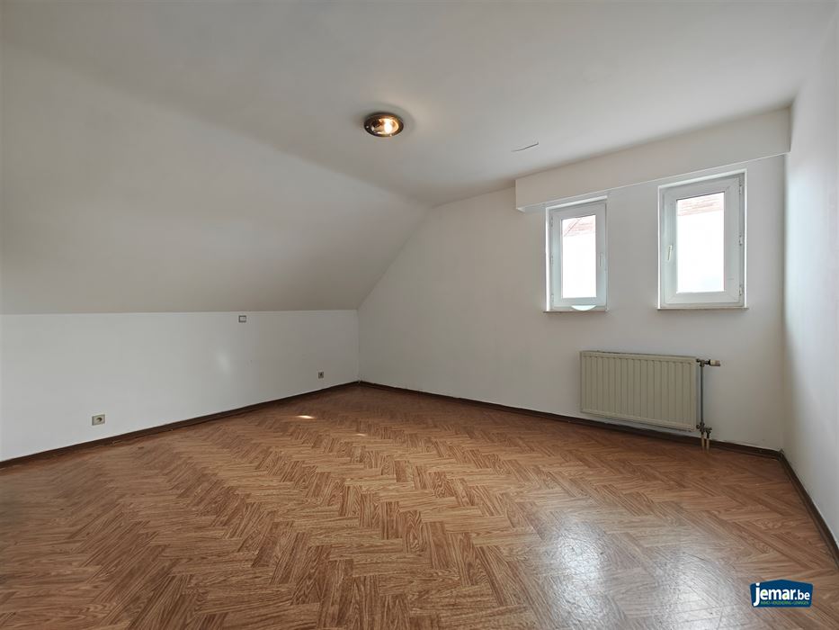 Volledig verhuurde blok met 5 appartementen