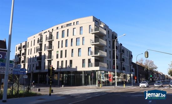Verhuurd appartement met 1 slaapkamer en ondergrondse autostaanplaats op centrale locatie in Maasmechelen!