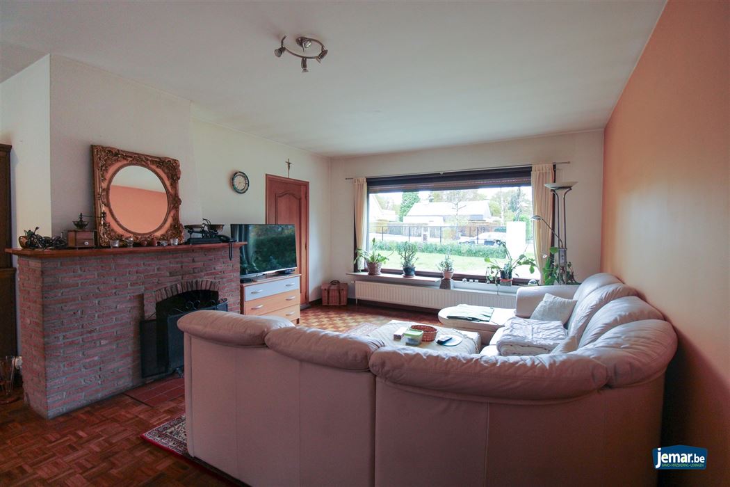 Bungalow met 2 slaapkamers in residentiële villawijk te Maasmechelen!