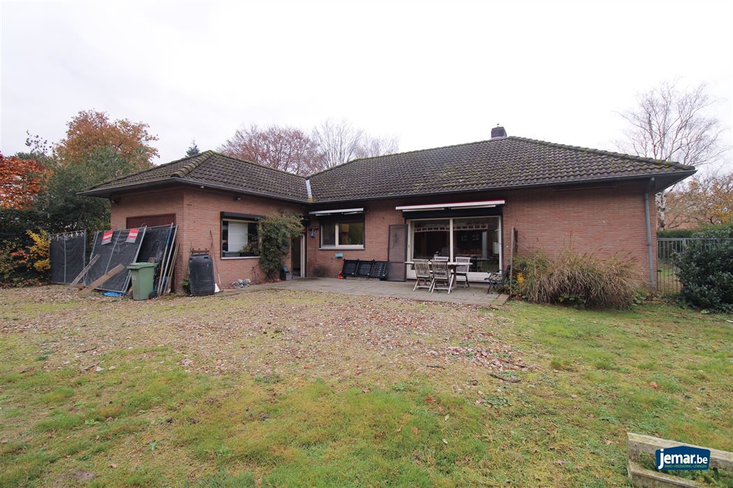Bungalow met 2 slaapkamers in residentiële villawijk te Maasmechelen!