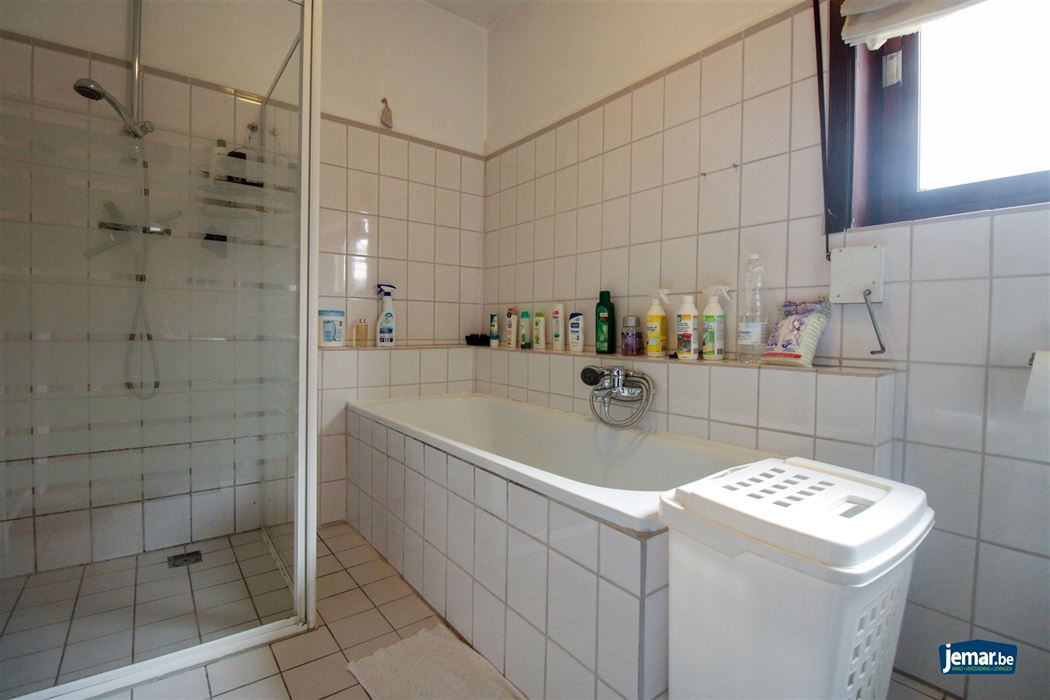 Bungalow met 2 slaapkamers in residentiële villawijk te Maasmechelen!