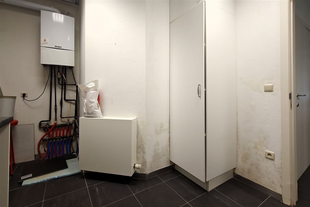 Op te frissen handelspand op top locatie in het centrum van Borgloon