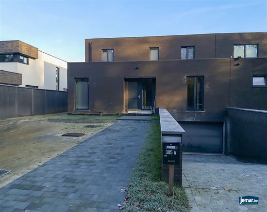 Nieuwbouwwoning met 5 slaapkamers, 2 badkamers op perceel van 8a41ca te Maasmechelen!
