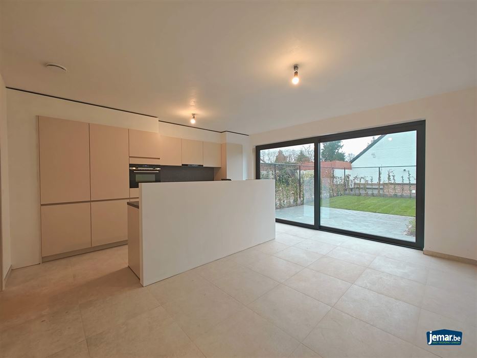 Instapklare vrijstaande woning met 3 slaapkamers