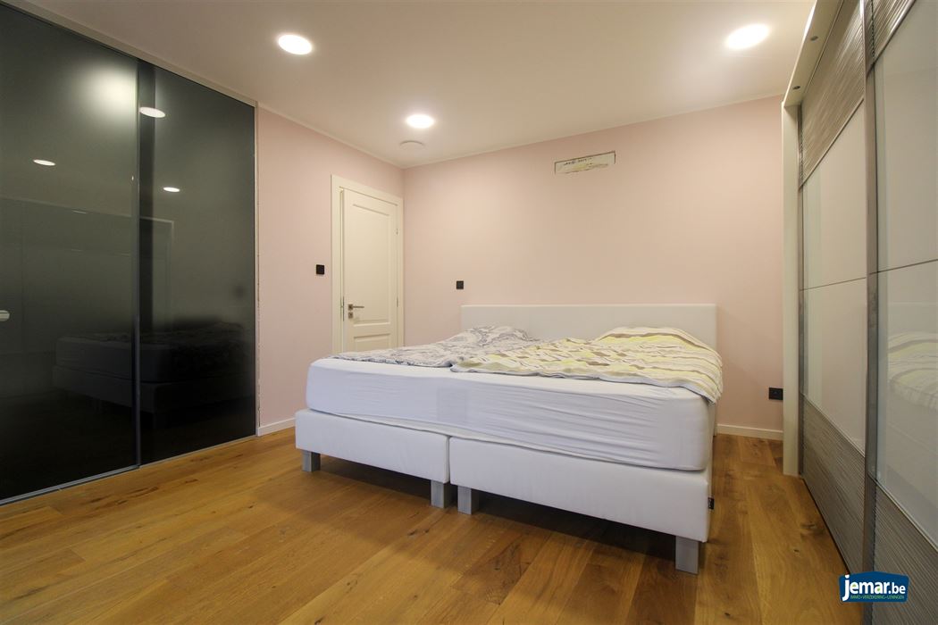 Moderne nieuwbouwwoning met 4 slaapkamers, 3 badkamers en volledige onderkeldering in Maasmechelen!