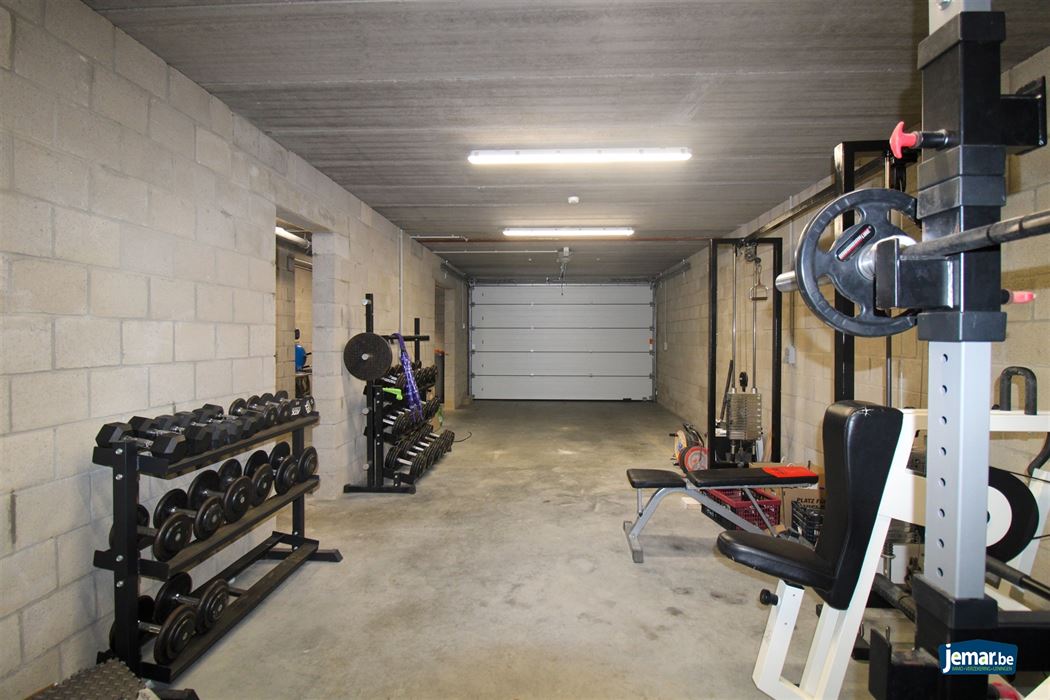 Moderne nieuwbouwwoning met 4 slaapkamers, 3 badkamers en volledige onderkeldering in Maasmechelen!