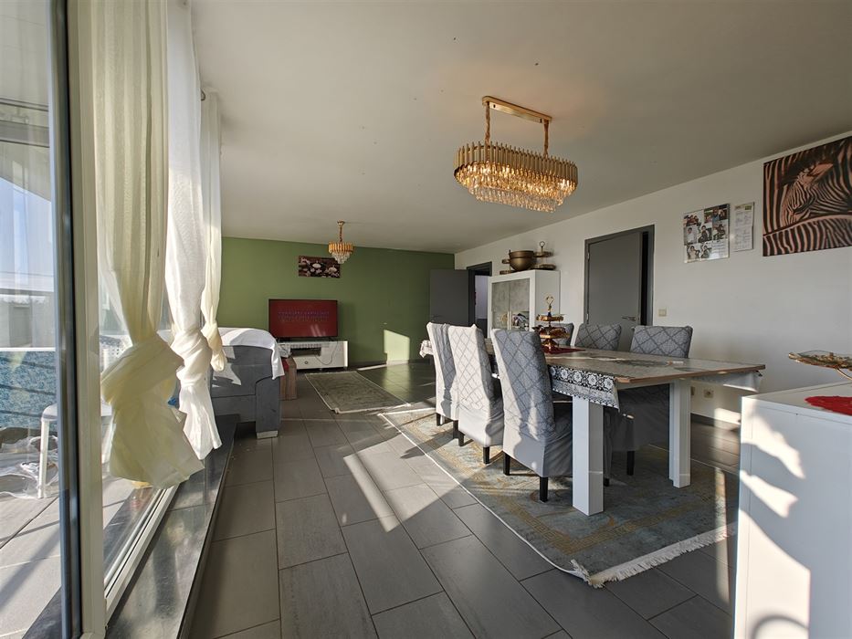 Appartement met 3 slaapkamers berging en autostaanplaats