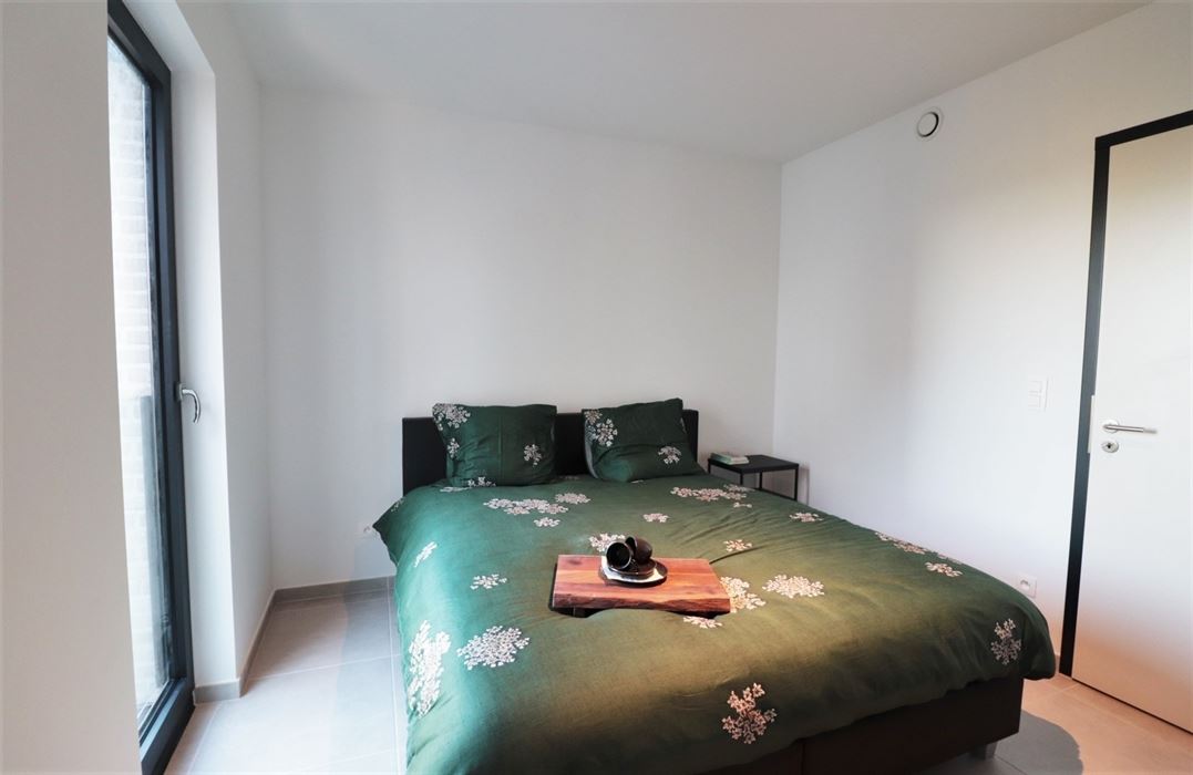 Verhuurd appartement met 1 slaapkamer en ondergrondse autostaanplaats op centrale locatie in Maasmechelen!