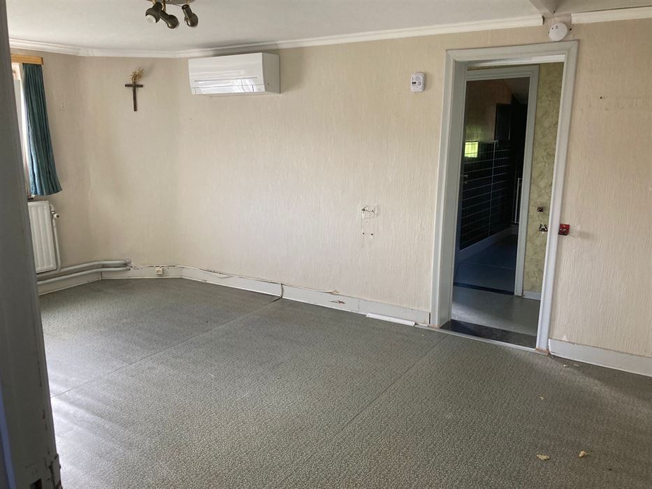 Te renoveren woning op een doodlopende straat