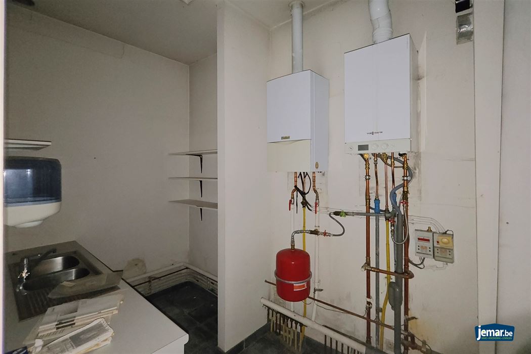 Te renoveren kantoorgebouw (311m²) in het historisch centrum van Borgloon