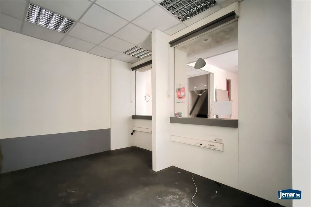 Te renoveren kantoorgebouw (311m²) in het historisch centrum van Borgloon