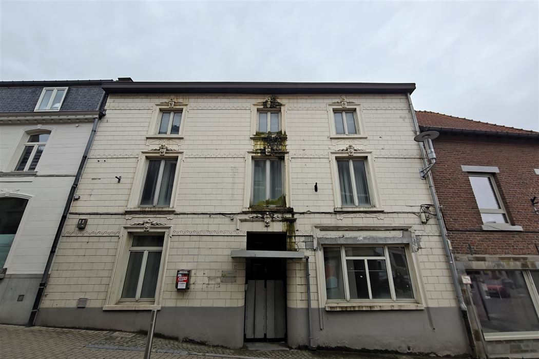 Te renoveren kantoorgebouw (311m²) in het historisch centrum van Borgloon