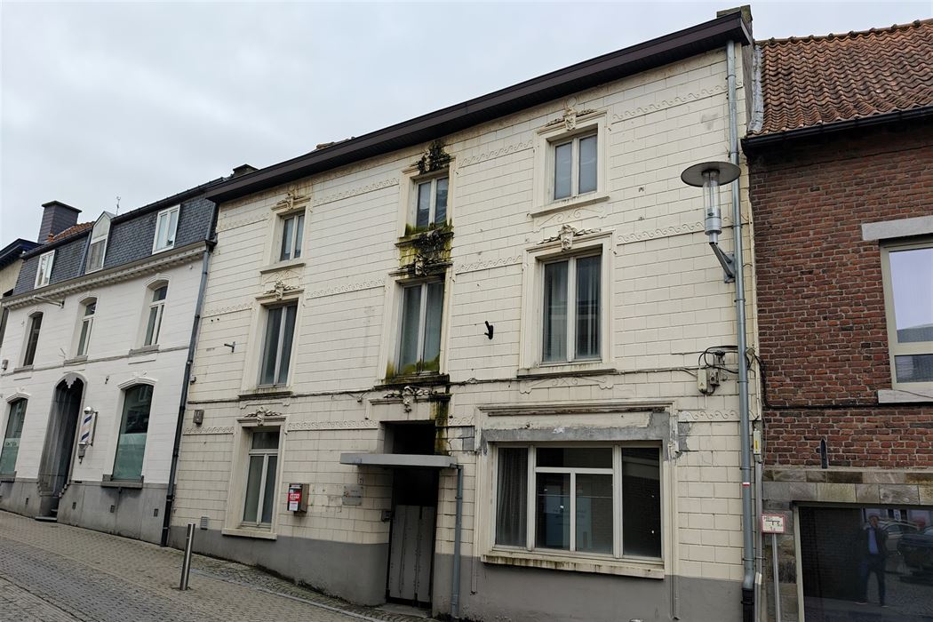 Te renoveren kantoorgebouw (311m²) in het historisch centrum van Borgloon