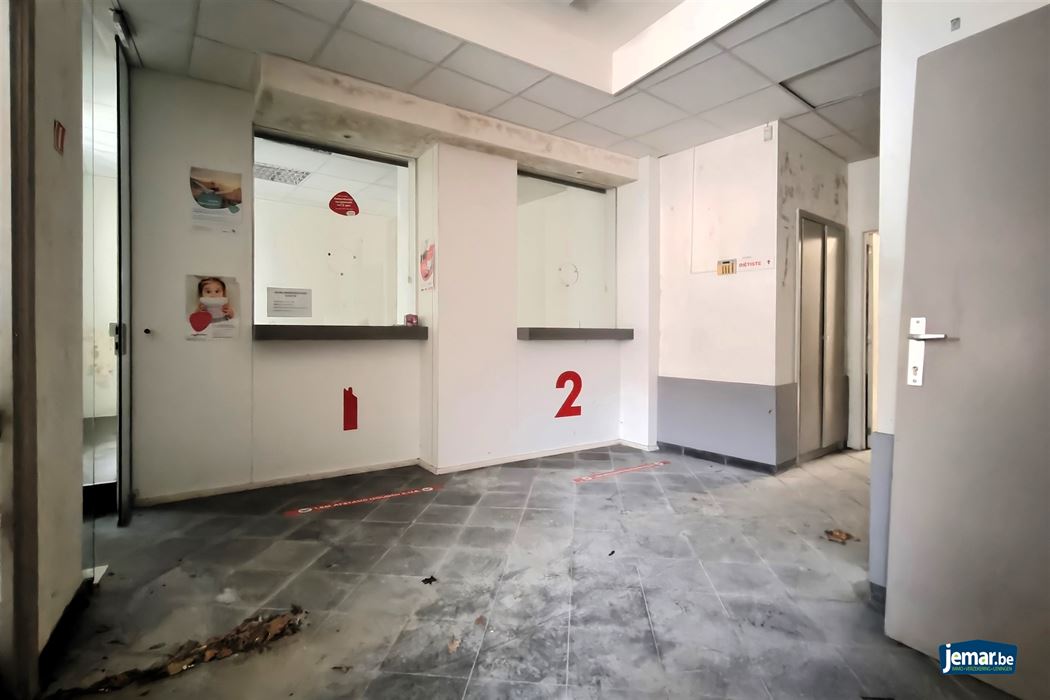 Te renoveren kantoorgebouw (311m²) in het historisch centrum van Borgloon