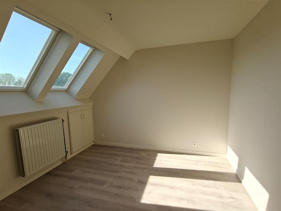 Appartement met 2 slaapkamers op bovenste verdiep