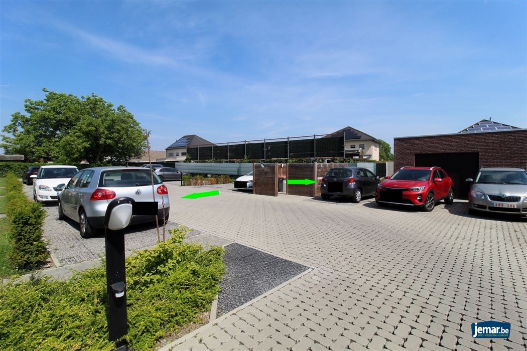 Modern appartement met 2 slpk. en 2 autostaanplaatsen te Beverst