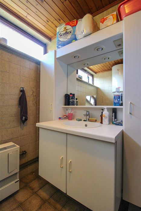 Uniek pand bestaande uit hoofdwoning en volwaardige bijbouw (momenteel verhuurd) gelegen langs de Joseph Smeetslaan in Maasmechelen!