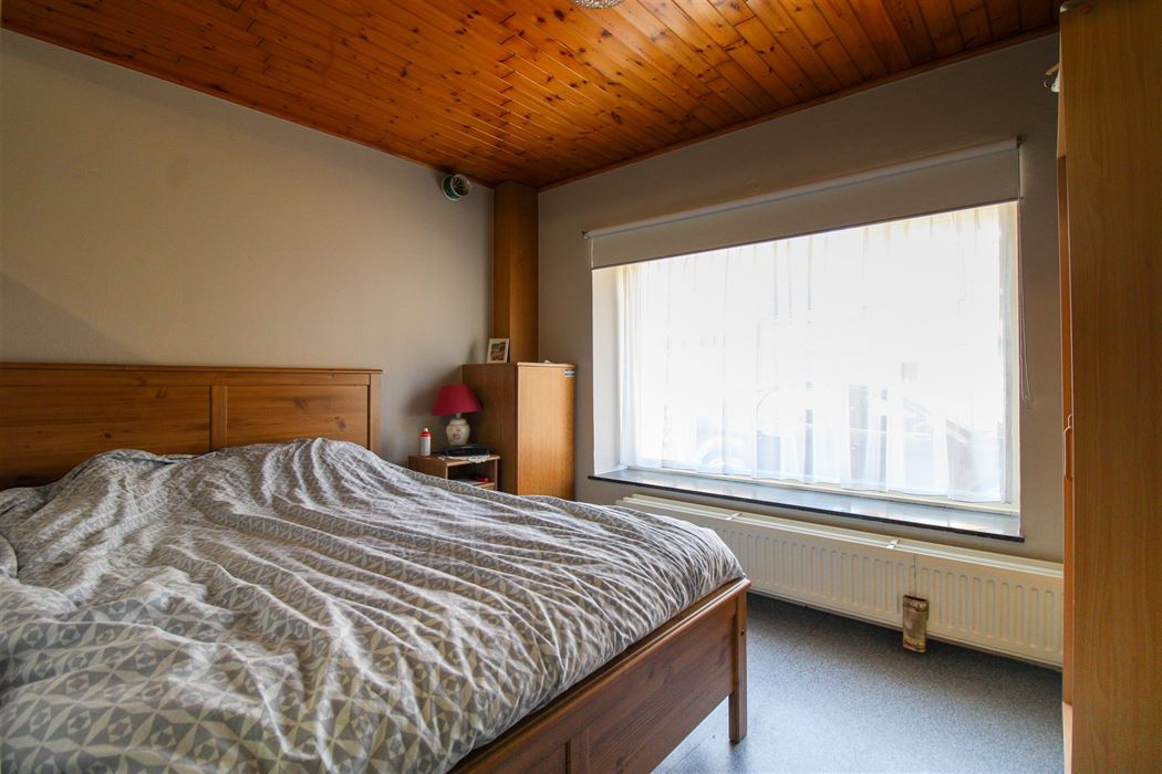 Uniek pand bestaande uit hoofdwoning en volwaardige bijbouw (momenteel verhuurd) gelegen langs de Joseph Smeetslaan in Maasmechelen!