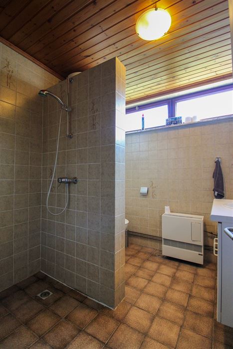 Uniek pand bestaande uit hoofdwoning en volwaardige bijbouw (momenteel verhuurd) gelegen langs de Joseph Smeetslaan in Maasmechelen!