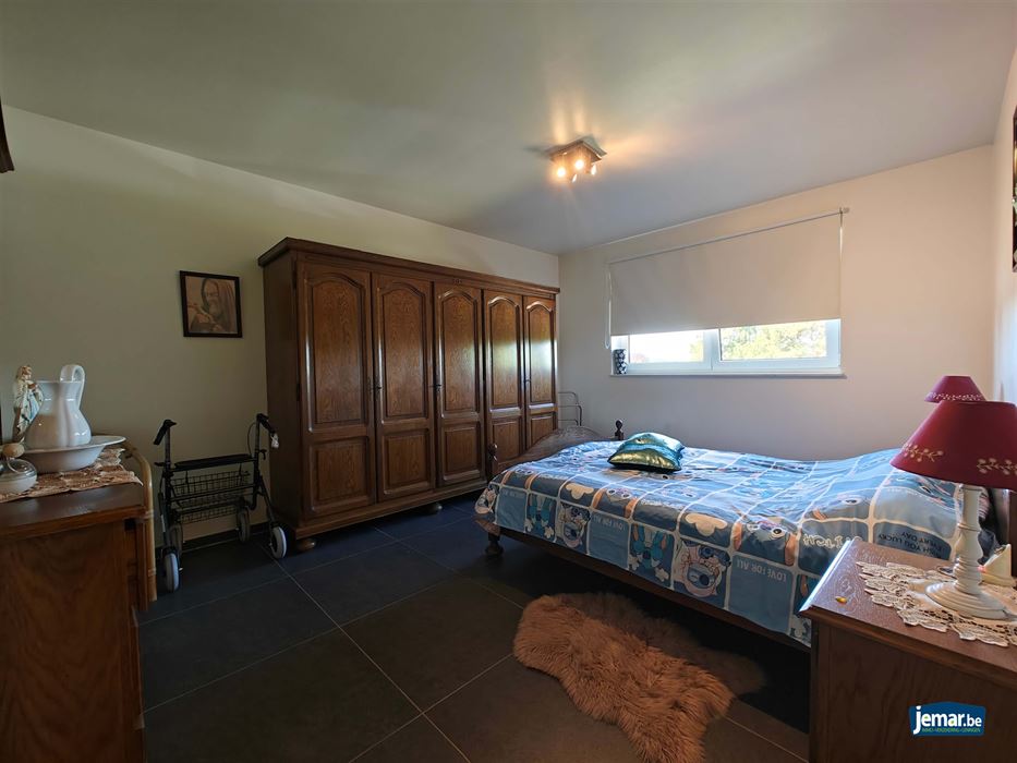 Appartement met 2 slaapkamers en terras  op de 2de verdieping