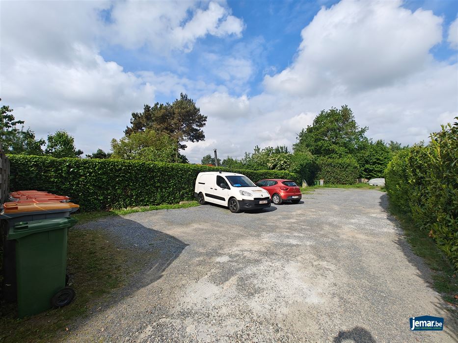 Appartement met 2 slaapkamers en terras  op de 2de verdieping