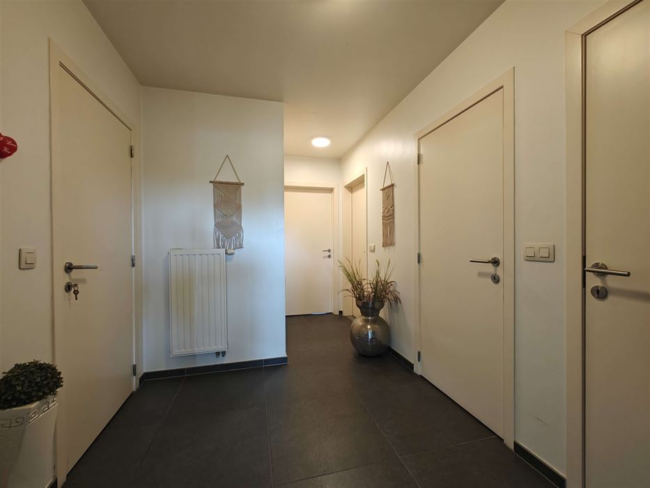 Appartement met 2 slaapkamers en terras op de 2de verdieping