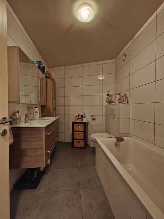 Appartement met 2 slaapkamers en terras op de 2de verdieping