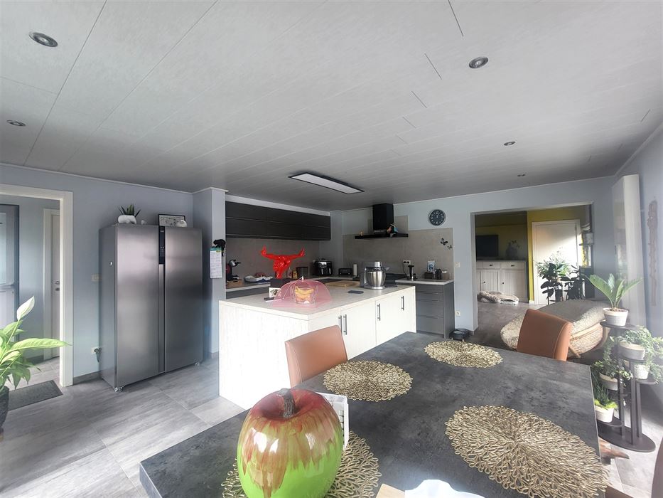 Instapklare halfopen bebouwing op wandelafstand van het centrum