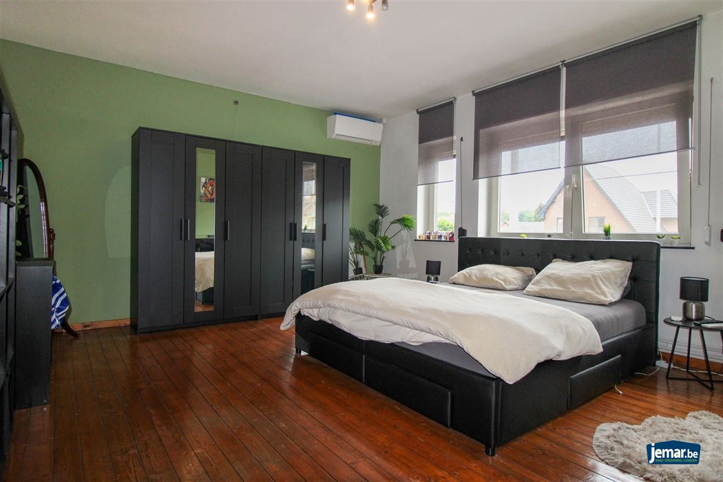 Instapklare en energiezuinige gezinswoning met 5 slaapkamers, zwembad en topligging in Rekem – comfort en ruimte verzekerd!