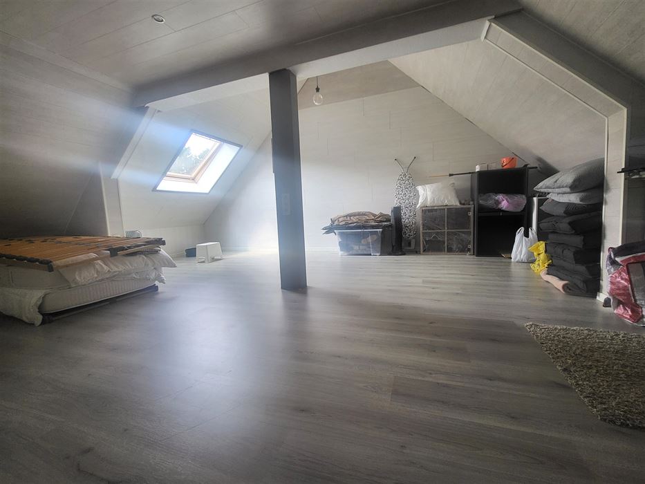 Instapklare halfopen bebouwing op wandelafstand van het centrum