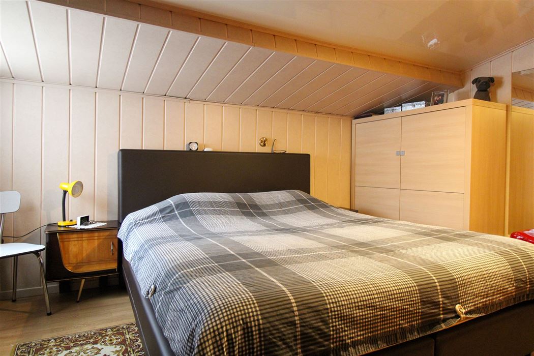 Handelspand met woonst te koop gelegen op toplocatie in Maasmechelen!