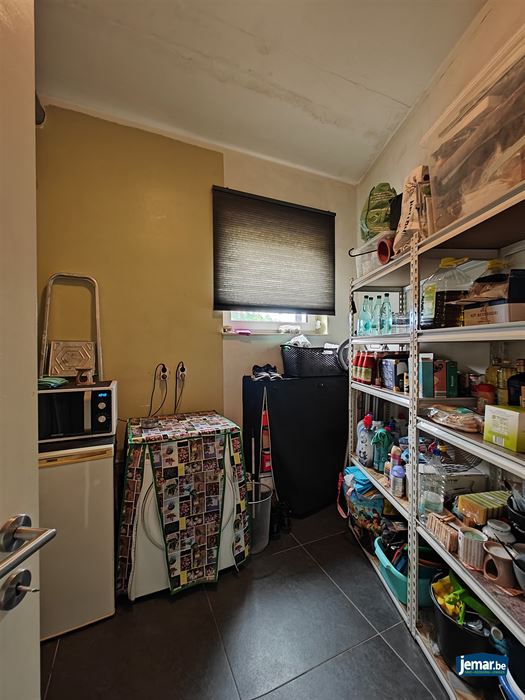 Handelspand verhuurd als gelijkvloers appartement met 3 slaapkamers