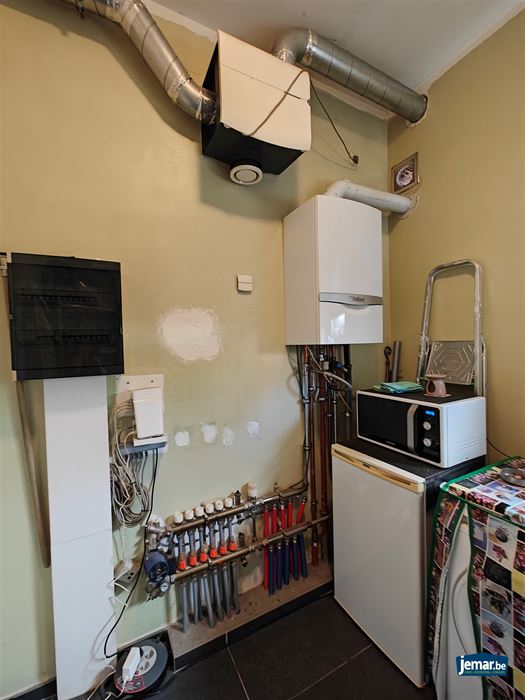 Handelspand verhuurd als gelijkvloers appartement met 3 slaapkamers