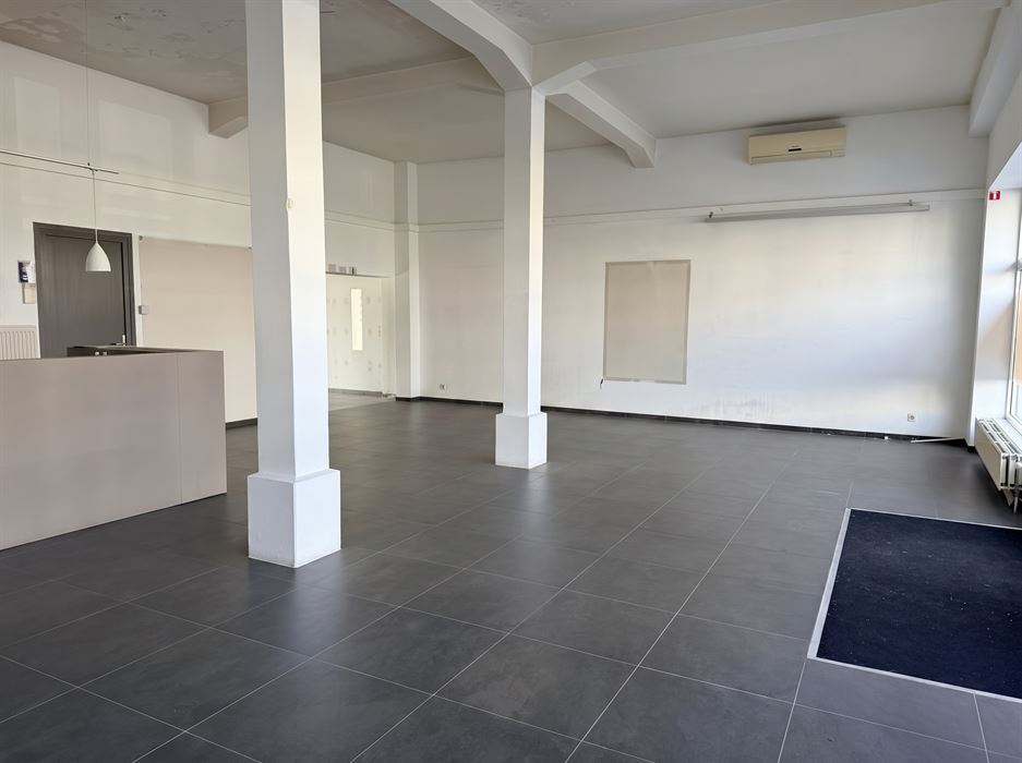 Winkelruimte + duplex appartement