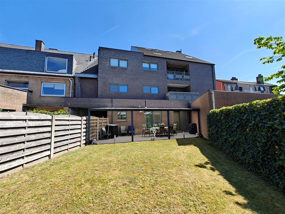 Handelspand verhuurd als gelijkvloers appartement met 3 slaapkamers