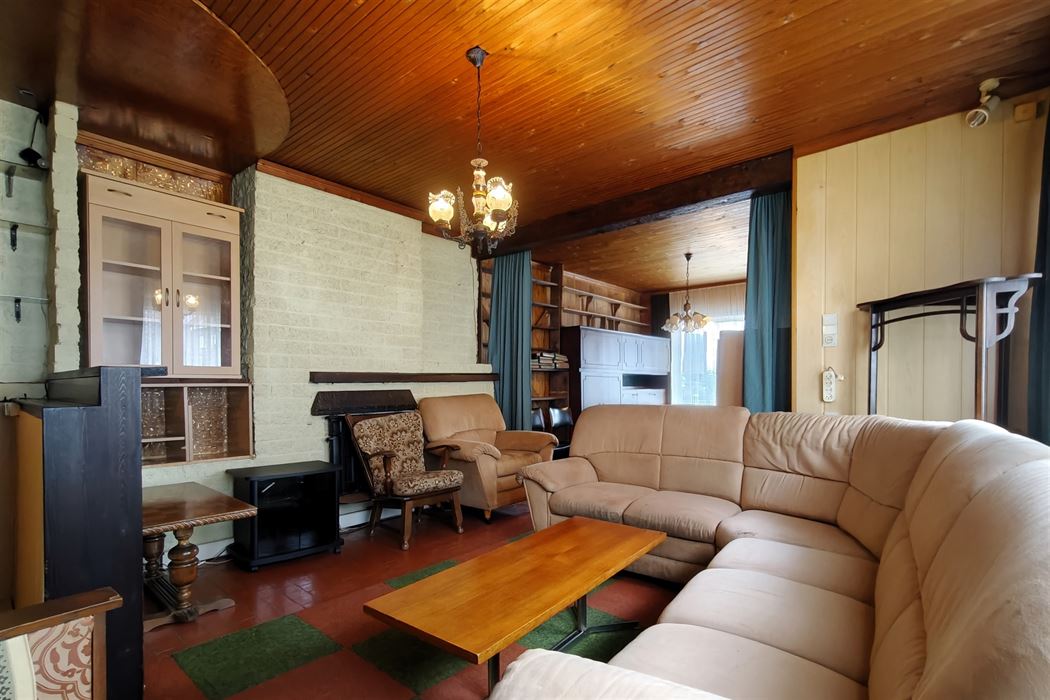 Op te frissen woning op zeer gunstige locatie nabij het centrum van Lanaken