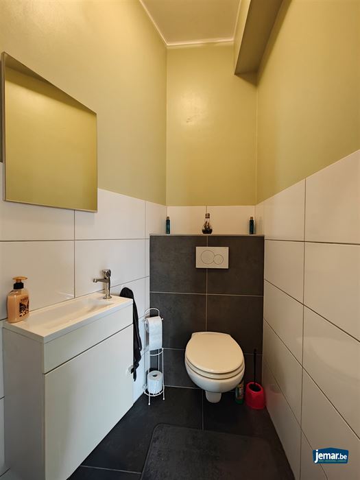 Handelspand verhuurd als gelijkvloers appartement met 3 slaapkamers