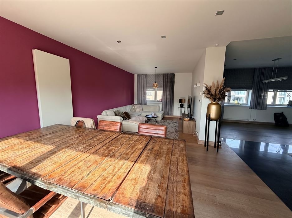 Winkelruimte + duplex appartement