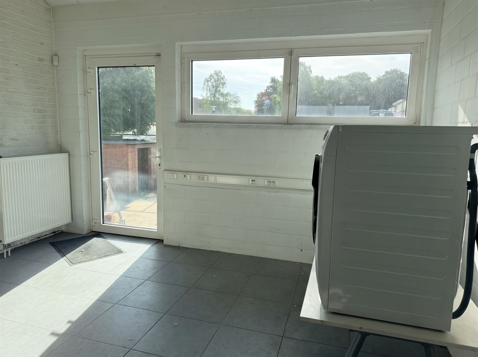 Winkelruimte + duplex appartement