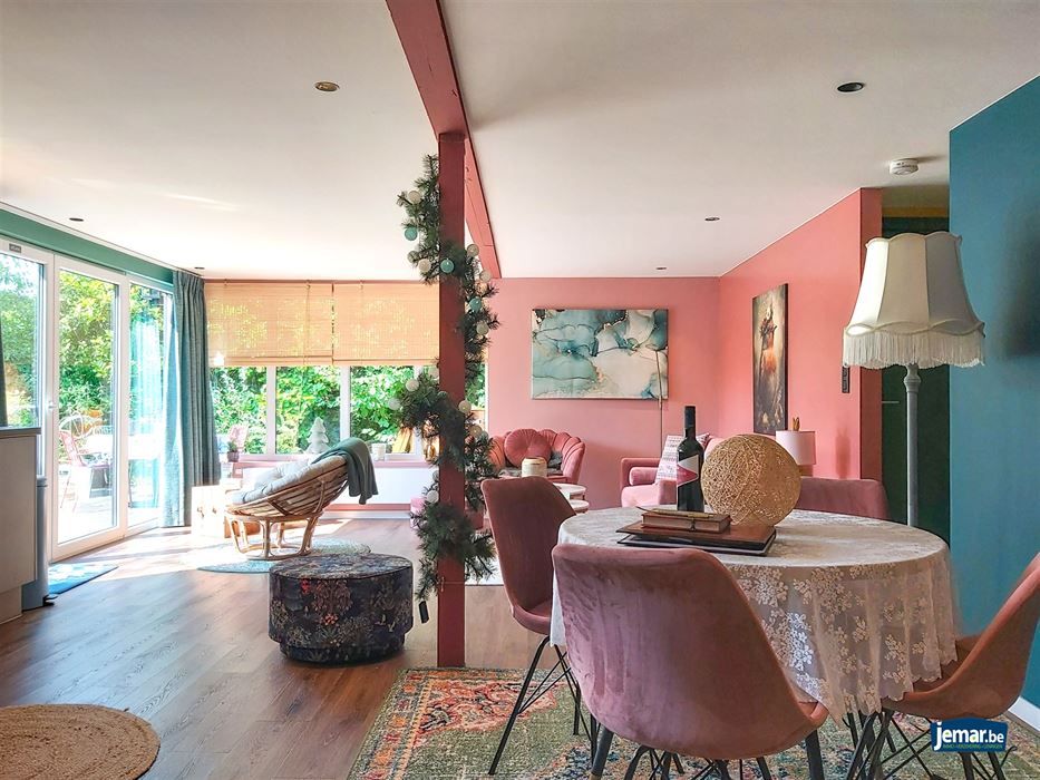 Stijlvol gerenoveerde vakantiewoning op vakantiedomein Sonnevijver met 2 slaapkamers, gelegen aan de Maanvijver, instapklaar en inclusief inboedel – ideaal voor eigen gebruik of verhuur!