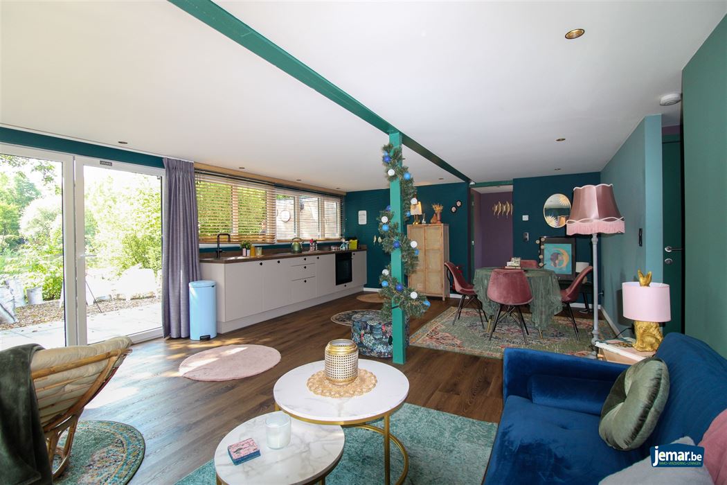 Stijlvol gerenoveerde vakantiewoning op vakantiedomein Sonnevijver met 2 slaapkamers, gelegen aan de Maanvijver, instapklaar en inclusief inboedel – ideaal voor eigen gebruik of verhuur!