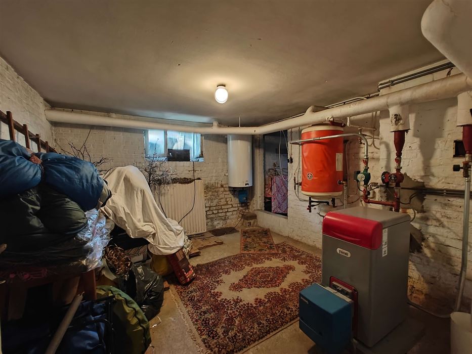 Te renoveren vrijstaande woning met 2 slaapkamers