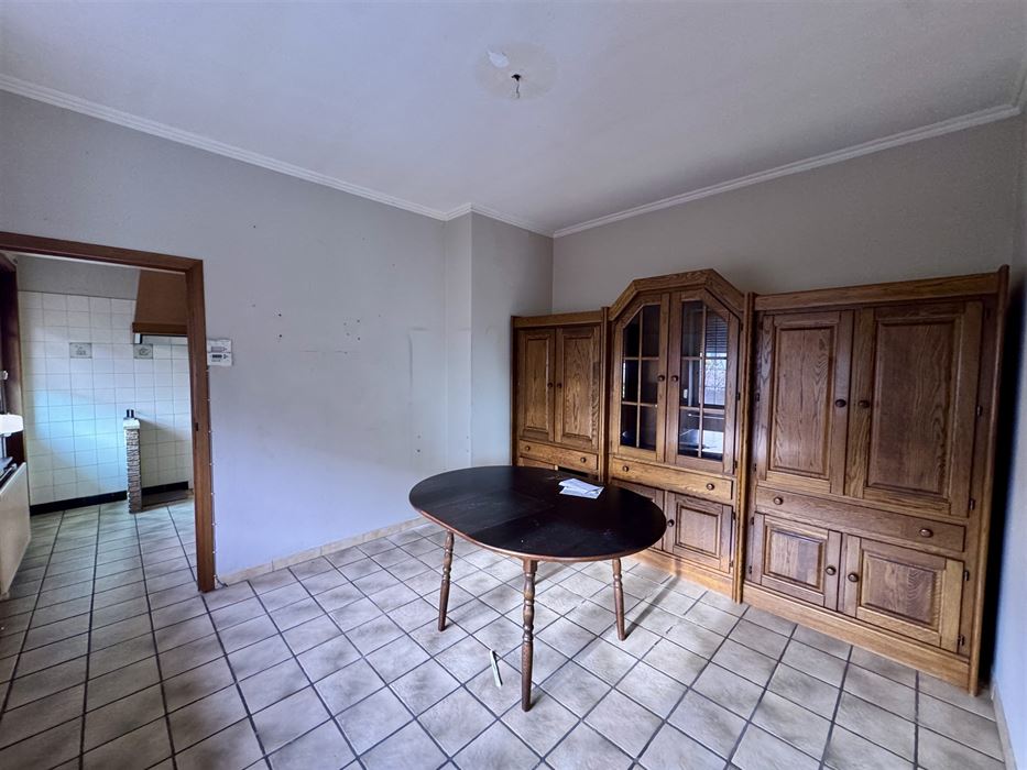 Te renoveren vrijstaande woning met 2 slaapkamers