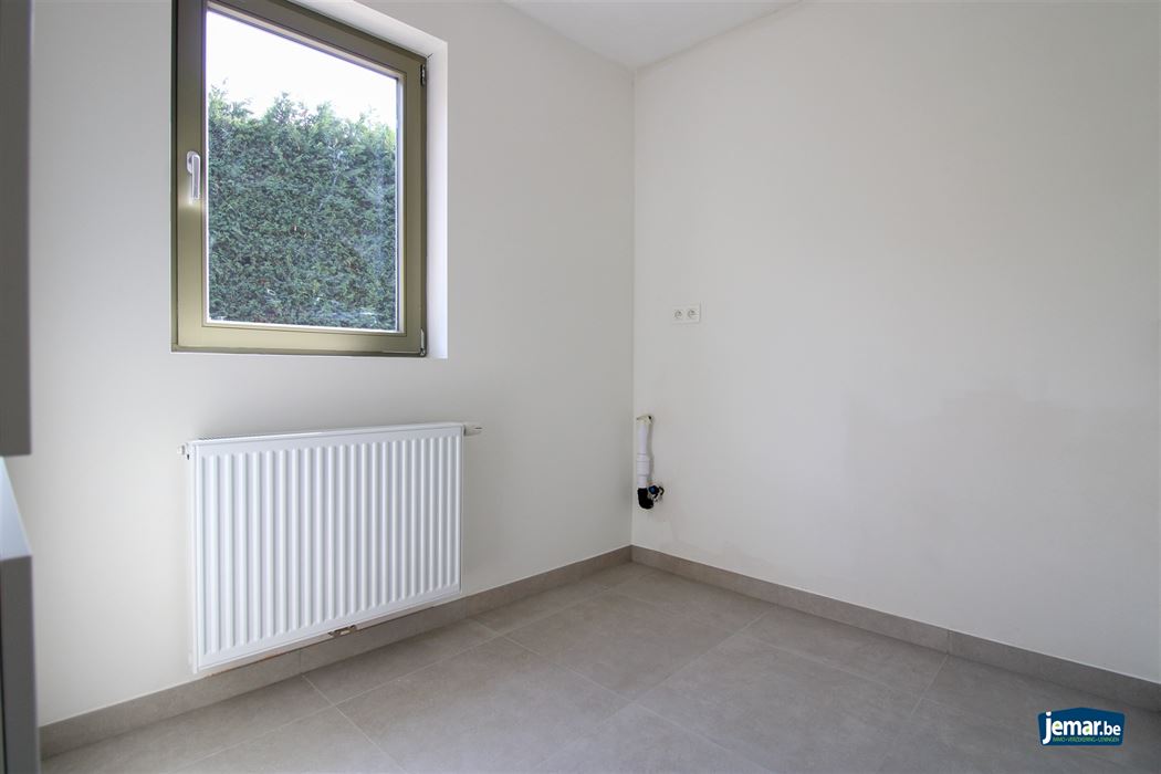 Instapklare, gerenoveerde woning met 3 slaapkamers in Kotem/Maasmechelen!