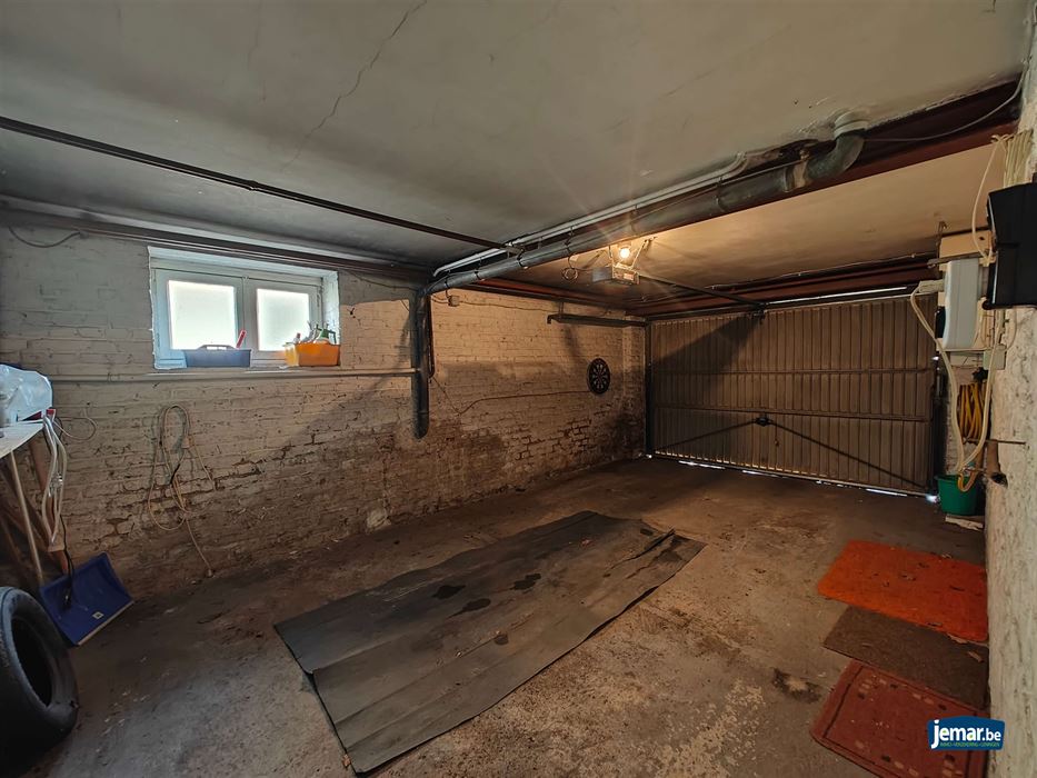 Te renoveren vrijstaande woning met 2 slaapkamers 
