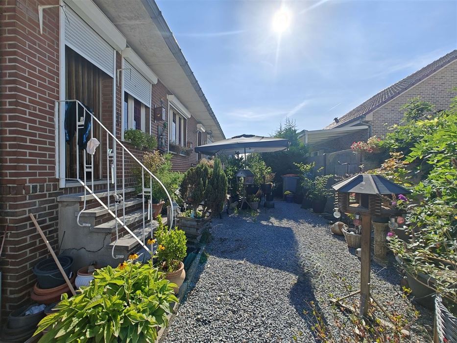 Vrijstaande woning met kelder en garage op toplocatie in Maasmechelen