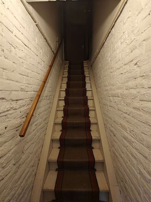 Te renoveren vrijstaande woning met 2 slaapkamers