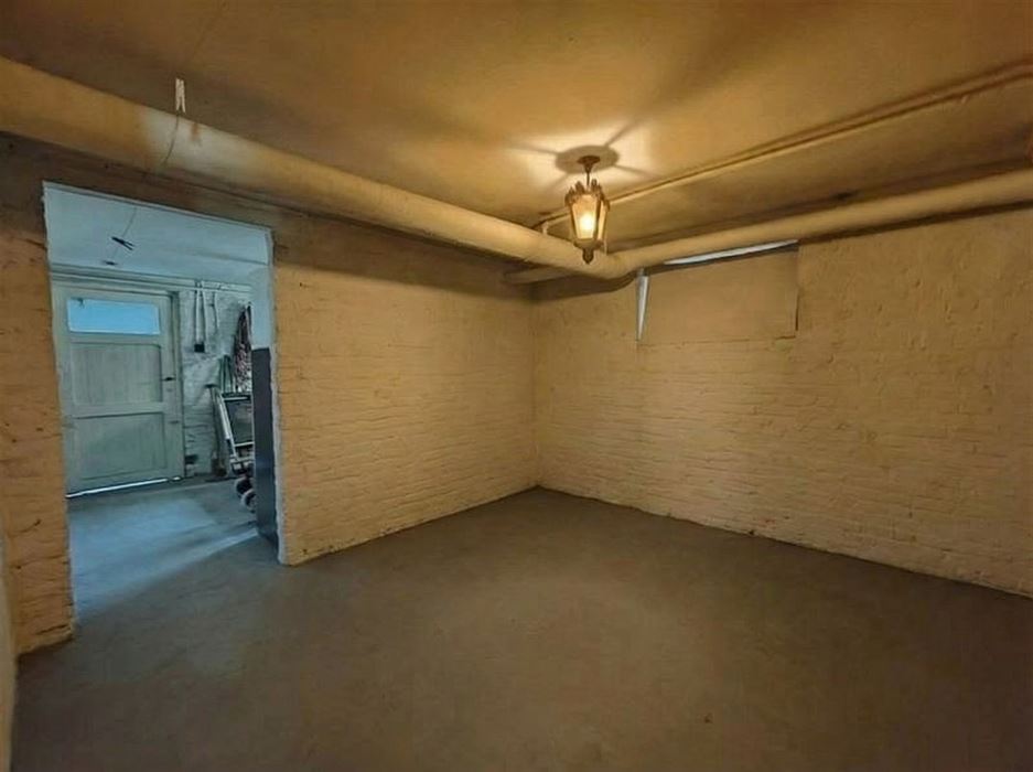 Te renoveren vrijstaande woning met 2 slaapkamers