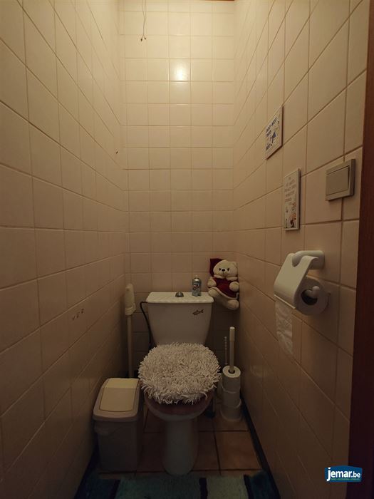 Te renoveren vrijstaande woning met 2 slaapkamers 
