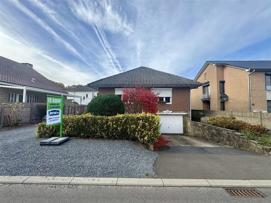 Te renoveren vrijstaande woning met 2 slaapkamers